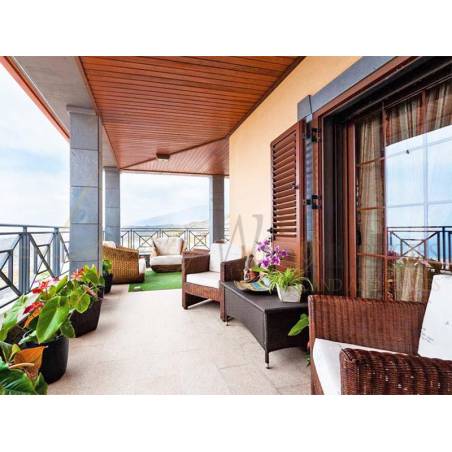 Sprzedaż - Nieruchomości - Dom / Apartament - Roque del Conde 2