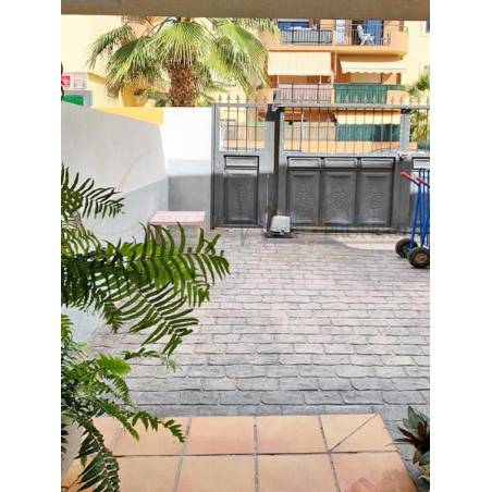 Sprzedaż - Nieruchomości - Dom / Apartament - Avenida Principe Pelinor 1