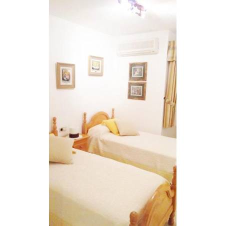 Sprzedaż - Nieruchomości - Dom / Apartament - Roque del Conde 4